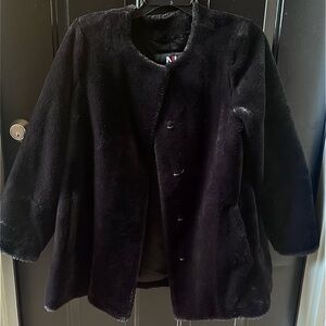 Jeno Neuman Black Faux Fur Coat